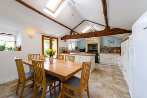 Kitchen/Breakfast Room- click for photo gallery